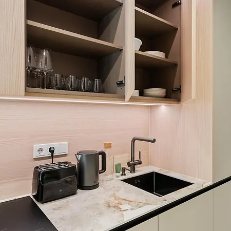 New With Balcony- 1gb- 10 Min Center Ref41 لوكسمبورغ